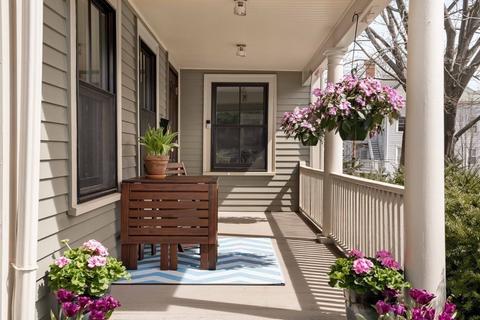 32 Abbott St, Beverly, MA 01915 photo 2