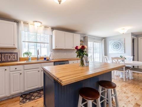 7 Stuart St, Gardner, MA 01440 photo 6