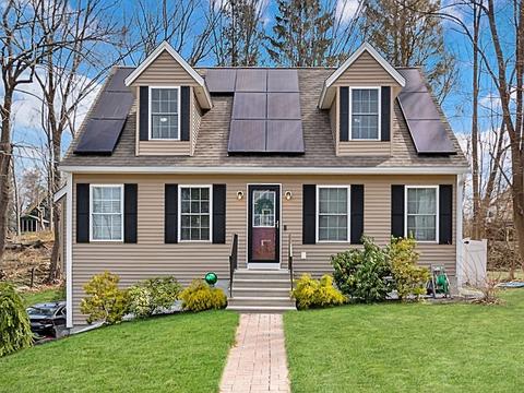 7 Stuart St, Gardner, MA 01440 photo 1