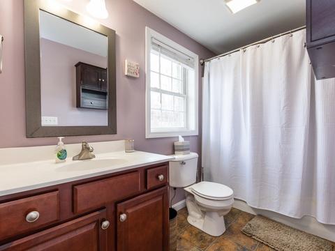7 Stuart St, Gardner, MA 01440 photo 12