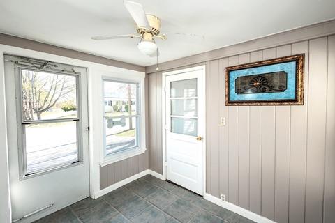 5 Dunstable St, Lawrence, MA 01843 photo 3