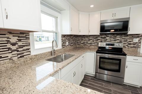 5 Dunstable St, Lawrence, MA 01843 photo 5