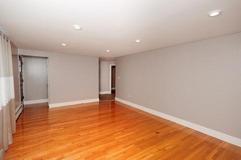 5 Dunstable St, Lawrence, MA 01843 photo 10