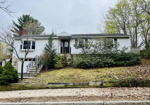 26 Vfw Pkwy, Boston, MA 02132