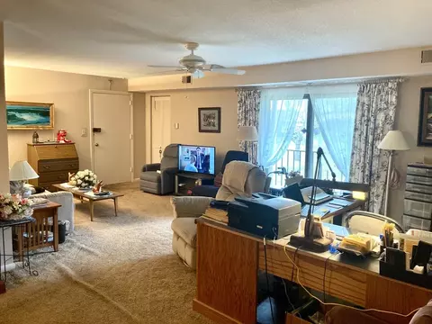 4700 N Main St #2C, Fall River, MA 02720 photo 7