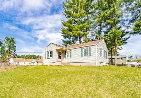 16 Middlebrook Dr, Springfield, MA 01129 photo 3