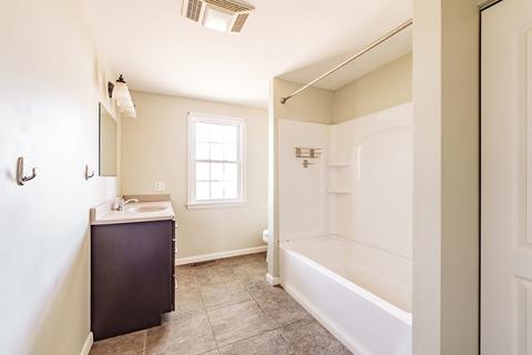 16 Middlebrook Dr, Springfield, MA 01129 photo 12