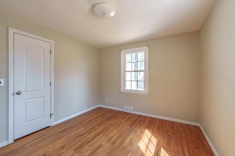 16 Middlebrook Dr, Springfield, MA 01129 photo 23