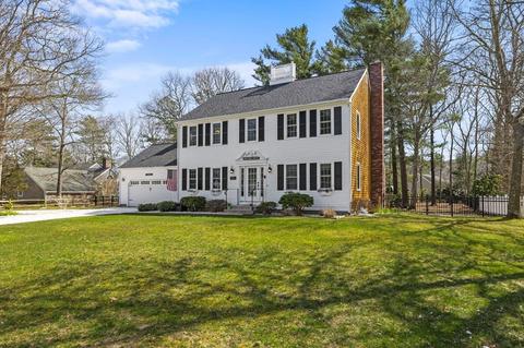 45 Yardarm Dr, Mashpee, MA 02649 photo 1