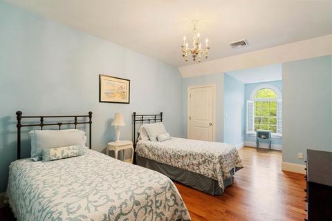81 Pine St, Dover, MA 02030 photo 26