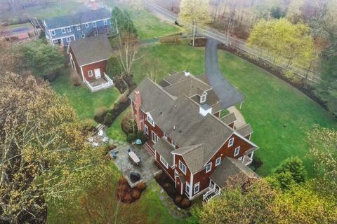 81 Pine St, Dover, MA 02030 photo 5
