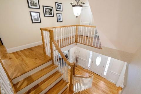 81 Pine St, Dover, MA 02030 photo 31