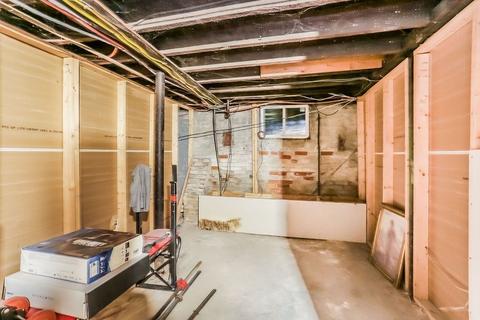 68 Whittier St, Springfield, MA 01108 photo 39
