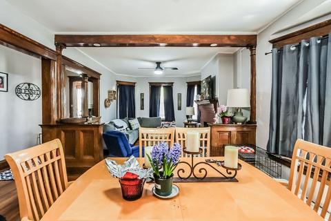 68 Whittier St, Springfield, MA 01108 photo 9