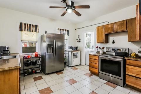 68 Whittier St, Springfield, MA 01108 photo 16