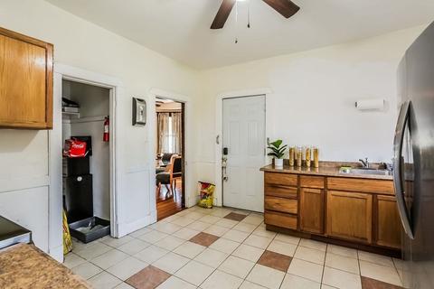 68 Whittier St, Springfield, MA 01108 photo 18