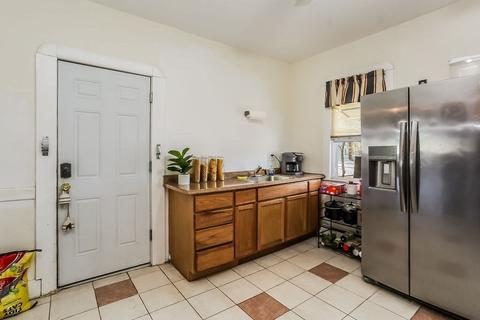 68 Whittier St, Springfield, MA 01108 photo 15