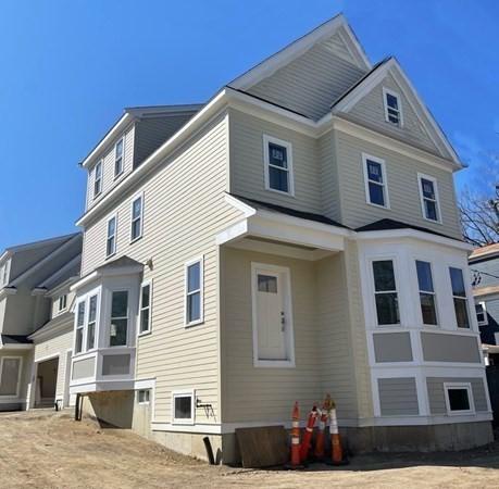 53 Catherine St #53, Boston, MA 02131