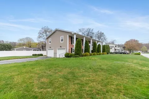 10 Downey St, Chicopee, MA 01020 photo 5