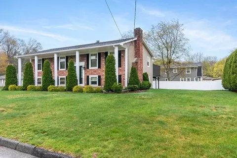 10 Downey St, Chicopee, MA 01020 photo 2