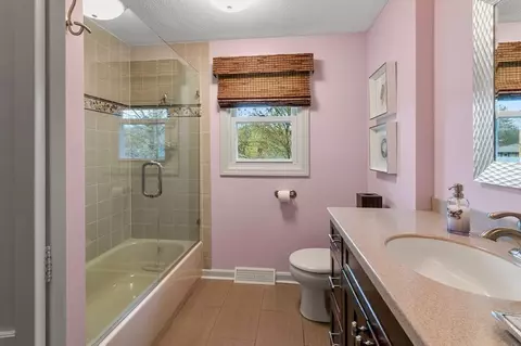 10 Downey St, Chicopee, MA 01020 photo 25