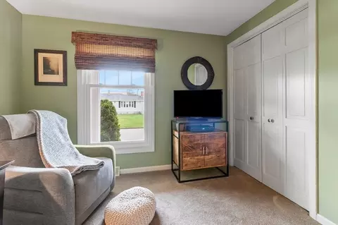 10 Downey St, Chicopee, MA 01020 photo 21