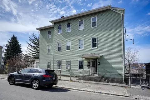 37 Harlem St, Worcester, MA 01610 photo 1