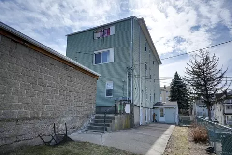 37 Harlem St, Worcester, MA 01610 photo 22