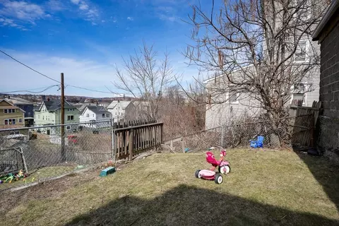 37 Harlem St, Worcester, MA 01610 photo 21