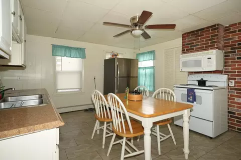 37 Harlem St, Worcester, MA 01610 photo 10