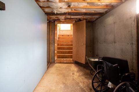 133 Bigelow St, Fall River, MA 02720 photo 26