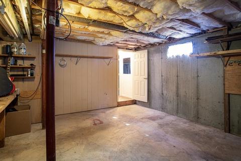 133 Bigelow St, Fall River, MA 02720 photo 25