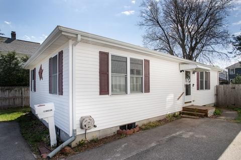 133 Bigelow St, Fall River, MA 02720 photo 3