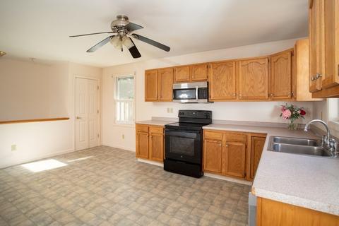 133 Bigelow St, Fall River, MA 02720 photo 9