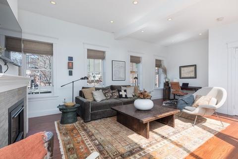 16 Gray St #6, Boston, MA 02116