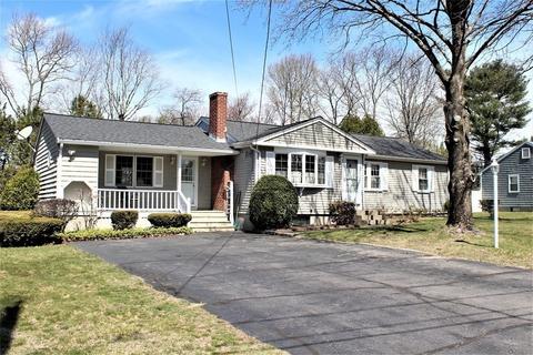 37 Everett St, Franklin, MA 02038 photo 4