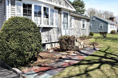 37 Everett St, Franklin, MA 02038 photo 2
