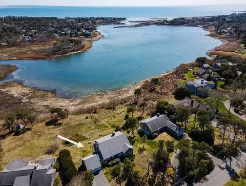 47 Geranium Dr, Chatham, MA 02633 photo 3