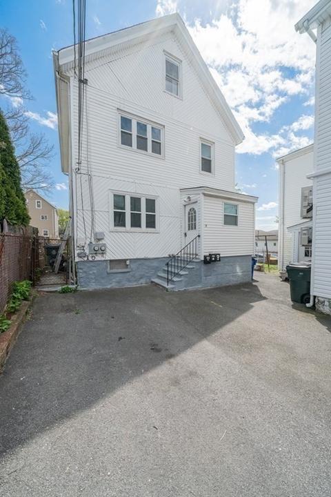 28 Lapham St, Fall River, MA 02721 photo 3