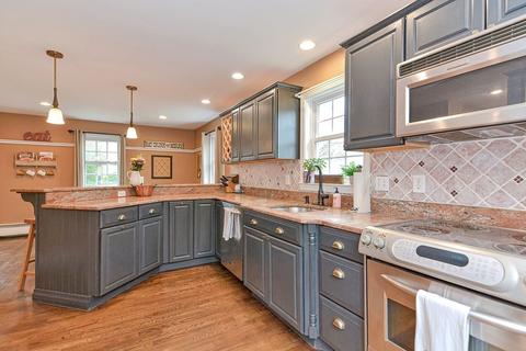 16 Glendale Dr, Danvers, MA 01923 photo 12