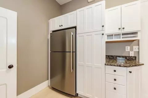 19 Mattoon St, Springfield, MA 01105 photo 17