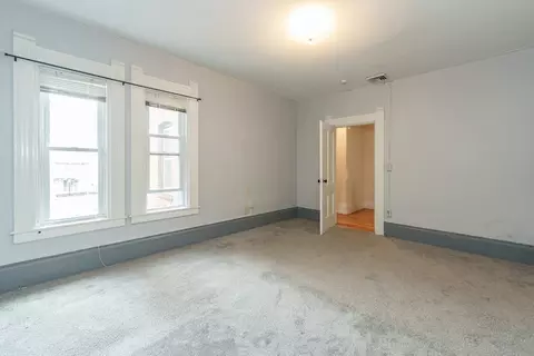 19 Mattoon St, Springfield, MA 01105 photo 32