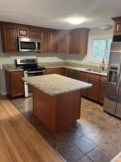 10 Lynn Ln, Dudley, MA 01571 photo 9