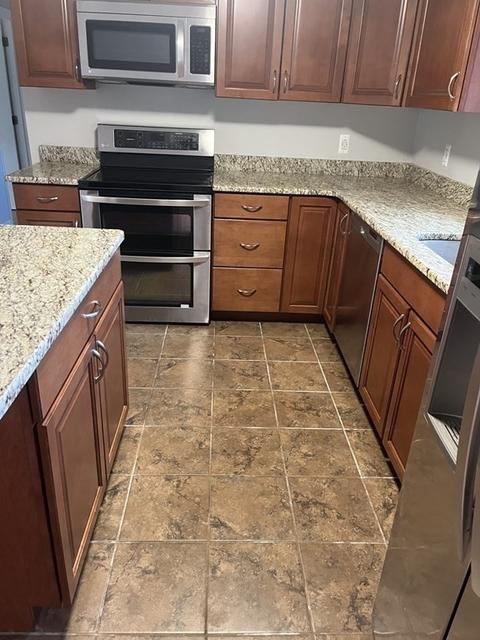 10 Lynn Ln, Dudley, MA 01571 photo 10