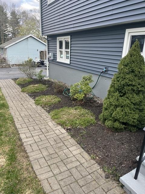 10 Lynn Ln, Dudley, MA 01571 photo 3