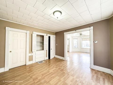 372-374 Orange St, Springfield, MA 01108 photo 4