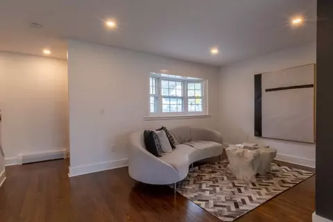 1552 Great Plain Ave, Needham, MA 02492 photo 4
