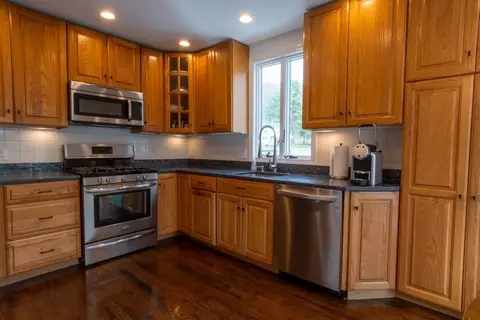 1552 Great Plain Ave, Needham, MA 02492 photo 10