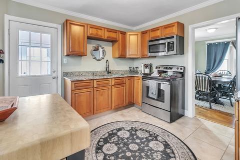 83 Derryfield Ave, Springfield, MA 01118 photo 10