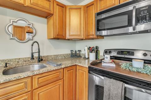 83 Derryfield Ave, Springfield, MA 01118 photo 8